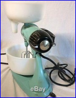 1950s Vintage Rare Retro Midcentury Turquoise Sunbeam Jadeite Mixmaster Juicer
