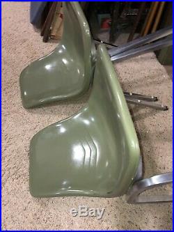 2-Vintage Pair of Howell Molded Plastic Chairs Retro Mid Century Eames Era GREEN