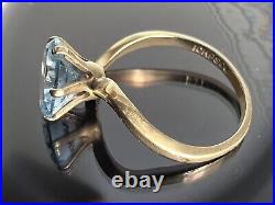 2gr VTG MCM Solid 10k Gold Blue Topaz Gemstone Wavy Modernist Ring Size 6