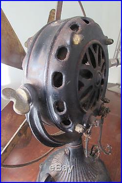 Antique electric GE fan pancake motor 1901 brass blades