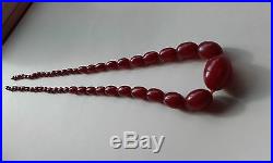Art Deco Oval Cherry Amber Bakelite Beads Necklace