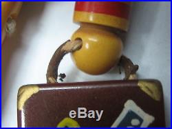 FANTASTIC 1950s BUTTERSCOTCH BAKELITE RAILROAD PORTER WithSUITCASE PIN/BROOCH-NICE