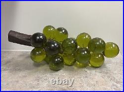 Large 12 Vintage MID CENTURY Green LUCITE GRAPE CLUSTER on Faux Branch GLOWS