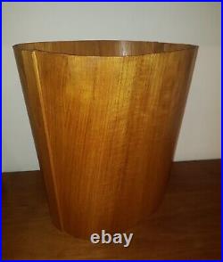MCM BENI MOBLER Bent Teak Waste Basket, Excellent Condition Beautiful Woodgrain
