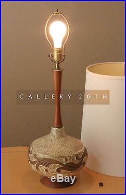 MID CENTURY DANISH MODERN TEAK TABLE LAMP! Eames 50s 60s Vtg Raymor Light Retro