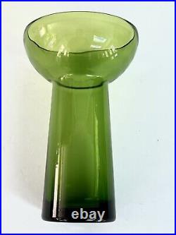 MID Century Modernswedish Handblown 91960 Avocado Green Vase