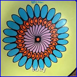 Mid Century Modern Peter Max Psychedelic Pop Art Glass Daisy Plate