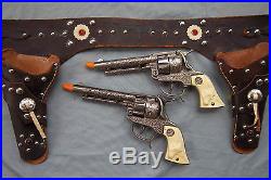 Original Colt Hubley Texans gun and holster set 1940 cap gun toy pistol