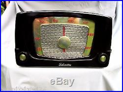 Silvertone radio Mid Century retro Bakelite m-#6 c-1952 Original 5 tube working