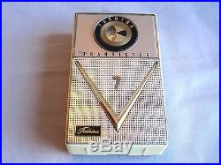 Toshiba Vintage radio pocket transistor with fixed speaker dock Original Nice