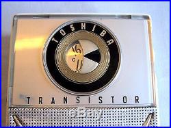 Toshiba Vintage radio pocket transistor with fixed speaker dock Original Nice