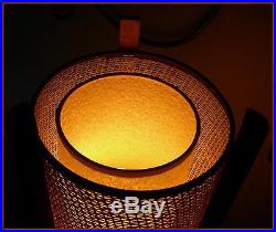 VINTAGE MID CENTURY MODERN ATOMIC EAMES RETRO TRIPOD TEAK TABLE LAMP LIGHT