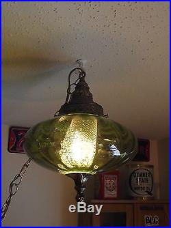 VINTAGE MID CENTURY RETRO UFO SHAPE GREEN SWAG GLASS HANGING LAMP WORKS MUST SEE