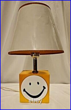 VINTAGE Mid-Century Happy Smiley Face Lamp Plastic 70s Yellow VERY NICE