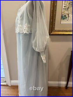 VTG Kayser All Nylon Baby Blue Mid Century Gown And Robe Peignoir Set Size M NWT