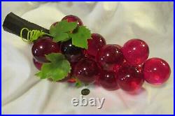 VTG MID CENTURY MODERN LUCITE ACRYLIC GRAPES large CLUSTER MAGENTA PINK
