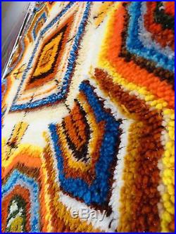 VTG Retro HOOK LATCH SHAG RUG 40x40 Area Wool HANDMADE POP ART Mid Century Rya