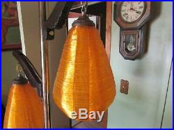 Vintage 1960's Mid Century Modern Spaghetti Lucite Bee Hive Pole Lamp Retro RARE