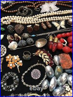 Vintage HUGE retro bead & costume jewelry hoard lot RAREST pieces JL 010621@