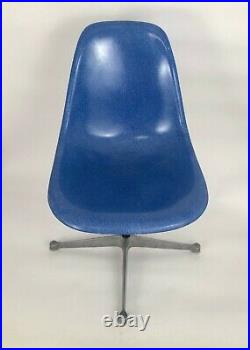 Vintage Herman Miller, Eames Shell Chair, M-CM Fiberglass, Swivel Base Blue