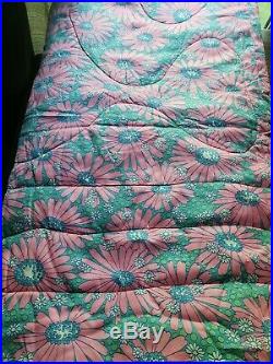 Vintage Mid Century Floral Bedspread Comforter MCM 60 70s Retro Mod Daisies Pink