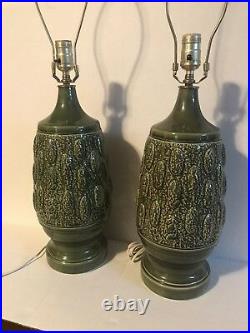 Vintage Pair Mid Century Modern Retro Avocado Green Lamps Textured Ceramic Mcm