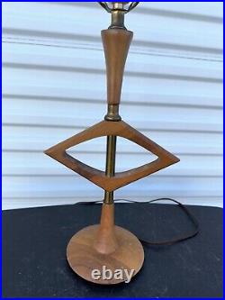 Vintage Unique Mid Century Modern Wood & Brass'Diamond Heart 25 Table Lamp