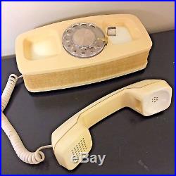 Vintage VTG Retro Mid-century Western Electric Wicker Tiki Bar Telephone RARE