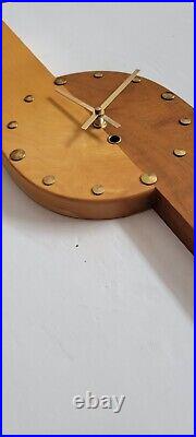 Vtg 60s Mid Century Modern MCM 2 Tone Wood Wall Clock Master Crafters 22