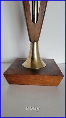Vtg Mid Century Modern Brass & Walnut Wood Table Lamp Orig Shade 27