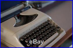 Working 1970s Remington Typewriter, Vintage, Retro, Mid Century, Made in Holland